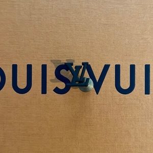 Louis Vuitton Pin